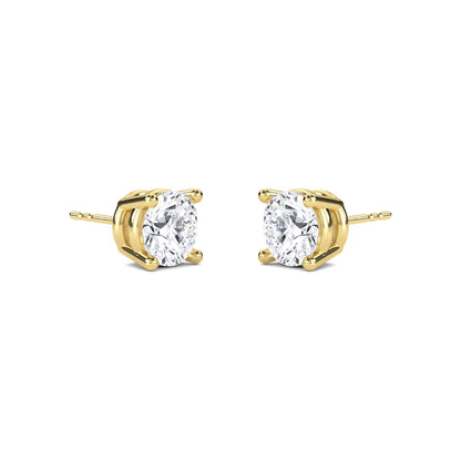 18 Kt Gold Lab Grown Diamond Stud Earrings