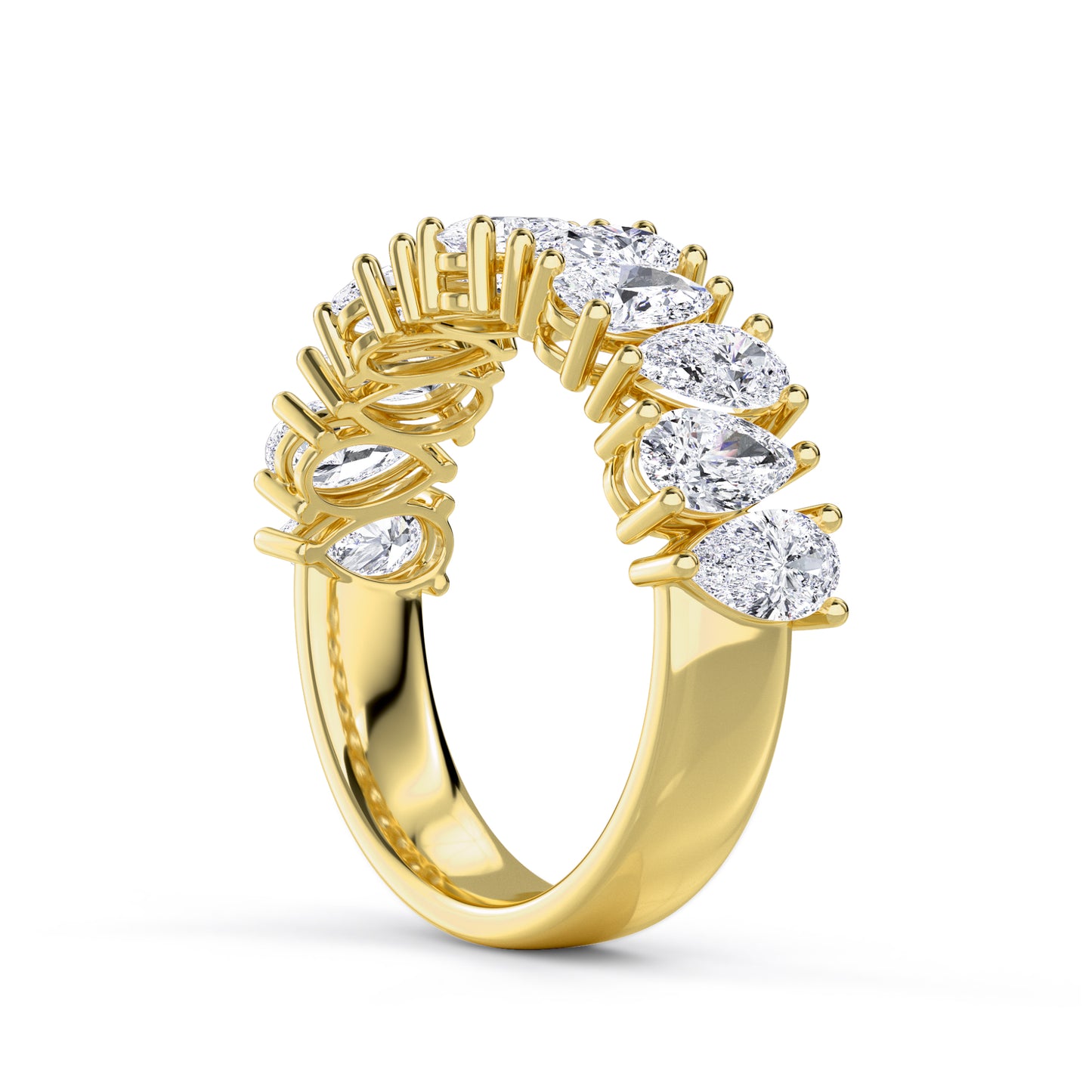 18 KT Gold Lab Grown Diamond Chic Event Ring for Women