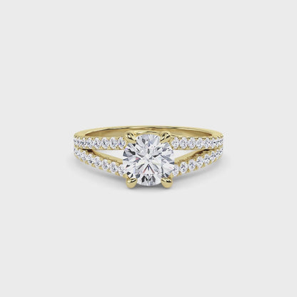 18 KT Gold Lab Grown Diamond Vintage-Inspired Wedding Ring for Women